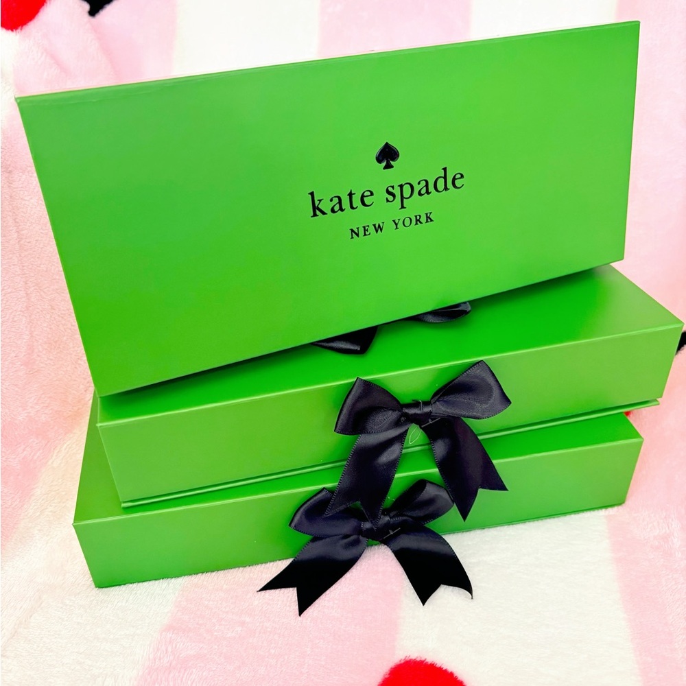 Kate Spade Pink Cozy Low Cut Fuzzy Socks in Gift Box ♠️💕 3 Pairs! - Picture 4 of 4
